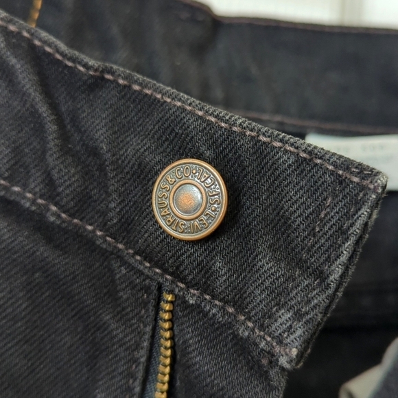 Levi's 90's Vintage 550 Classic High Rise Relaxed Fit Tapered Leg Jeans Black 8 - Picture 10 of 15